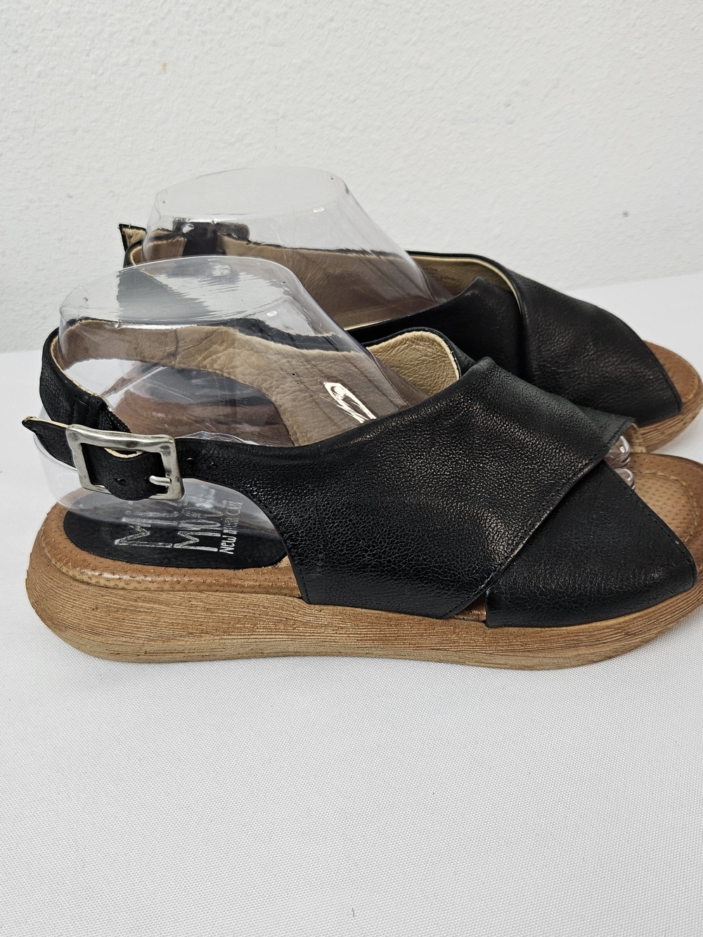 Miz Mooz Irma Black Leather Cross-Strap Sandals with Buckle Size 40 US 9-9.5